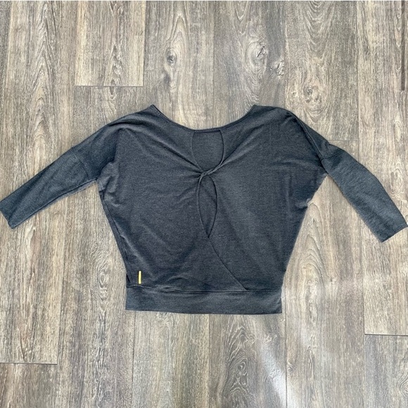 Lolë Extra Soft Top - Picture 4 of 6